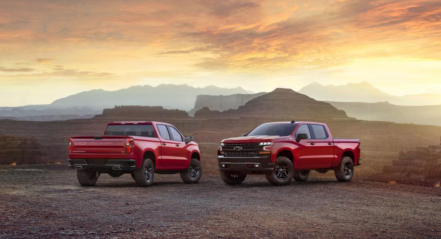  Chevrolet Silverado LT Z71 Trail Boss Crew Cab 2018 года  (фото 3 из 20)